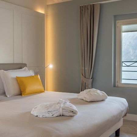 Araba Fenice Hotel Изео Екстериор снимка